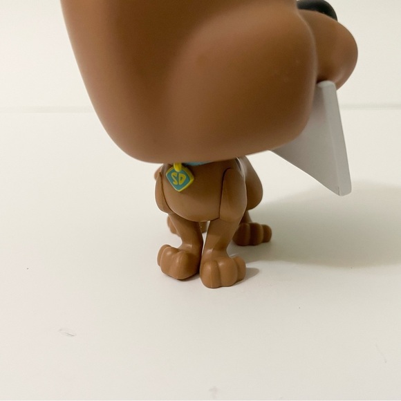 Funko POP Scooby Doo with Ruh-Roh Sign Figure Toy - Picture 9 of 13
